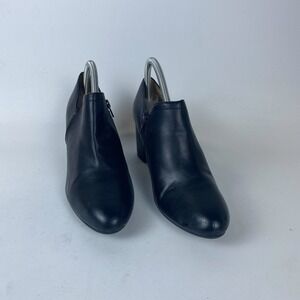 Naturalizer Misha Shootie Booties Womens 9.5M Black Leather Almond‎ Toe Side Zip